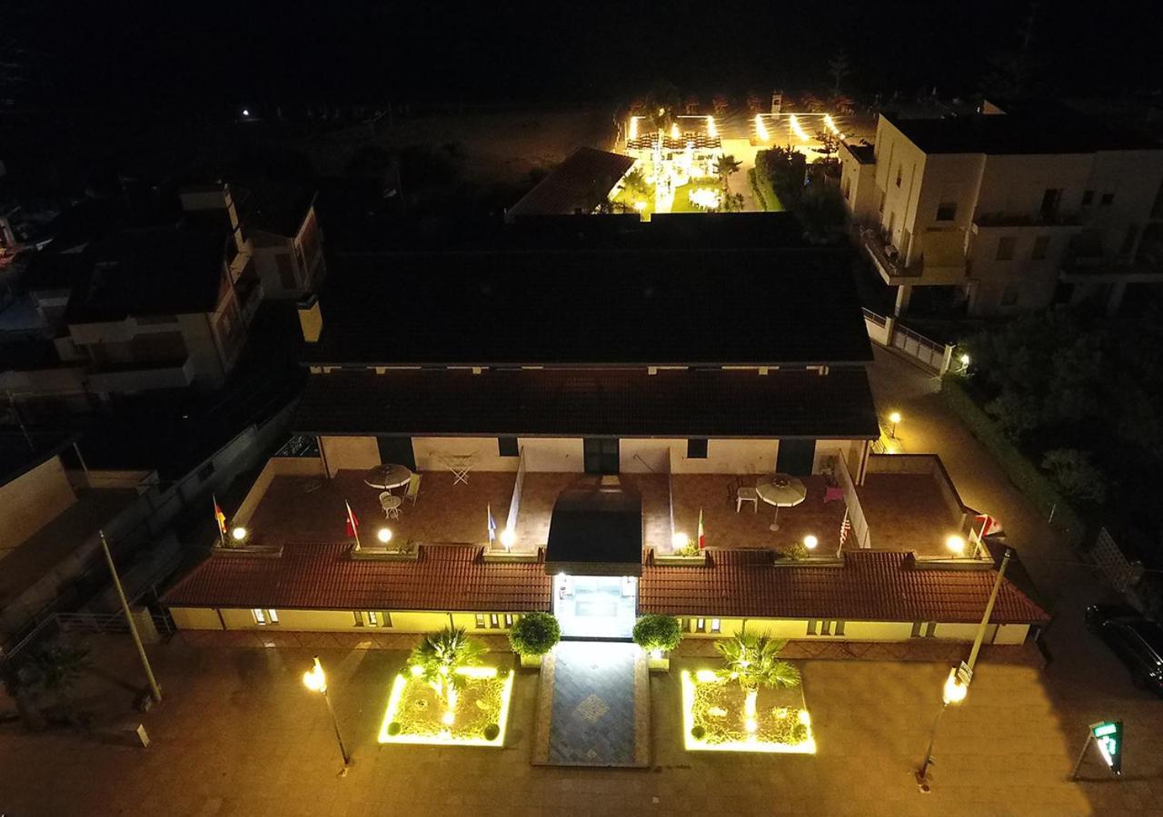 Hotel Federica Riace Marina Buitenkant foto