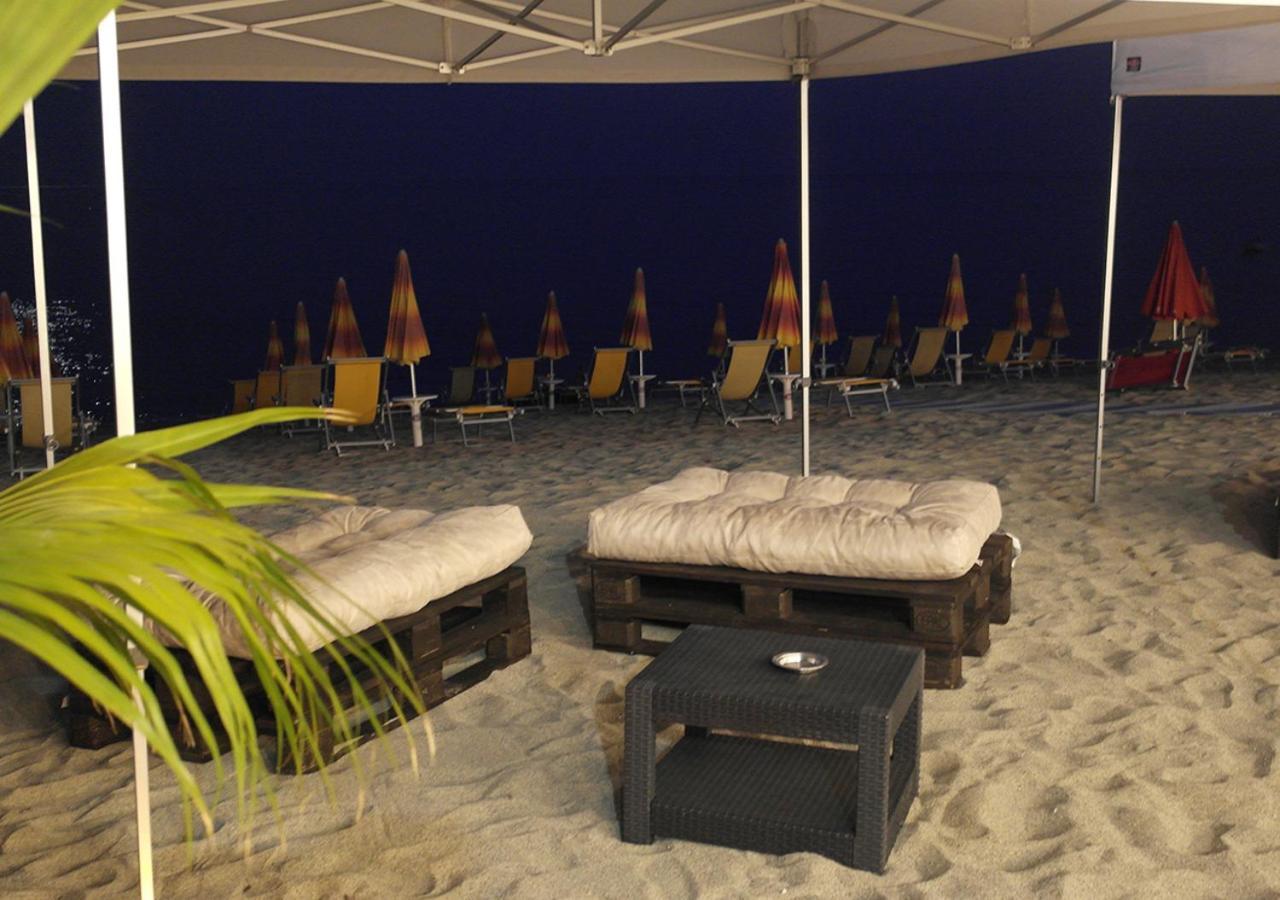 Hotel Federica Riace Marina Buitenkant foto
