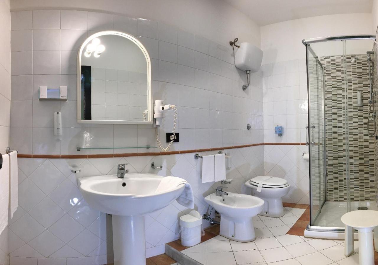 Hotel Federica Riace Marina Buitenkant foto