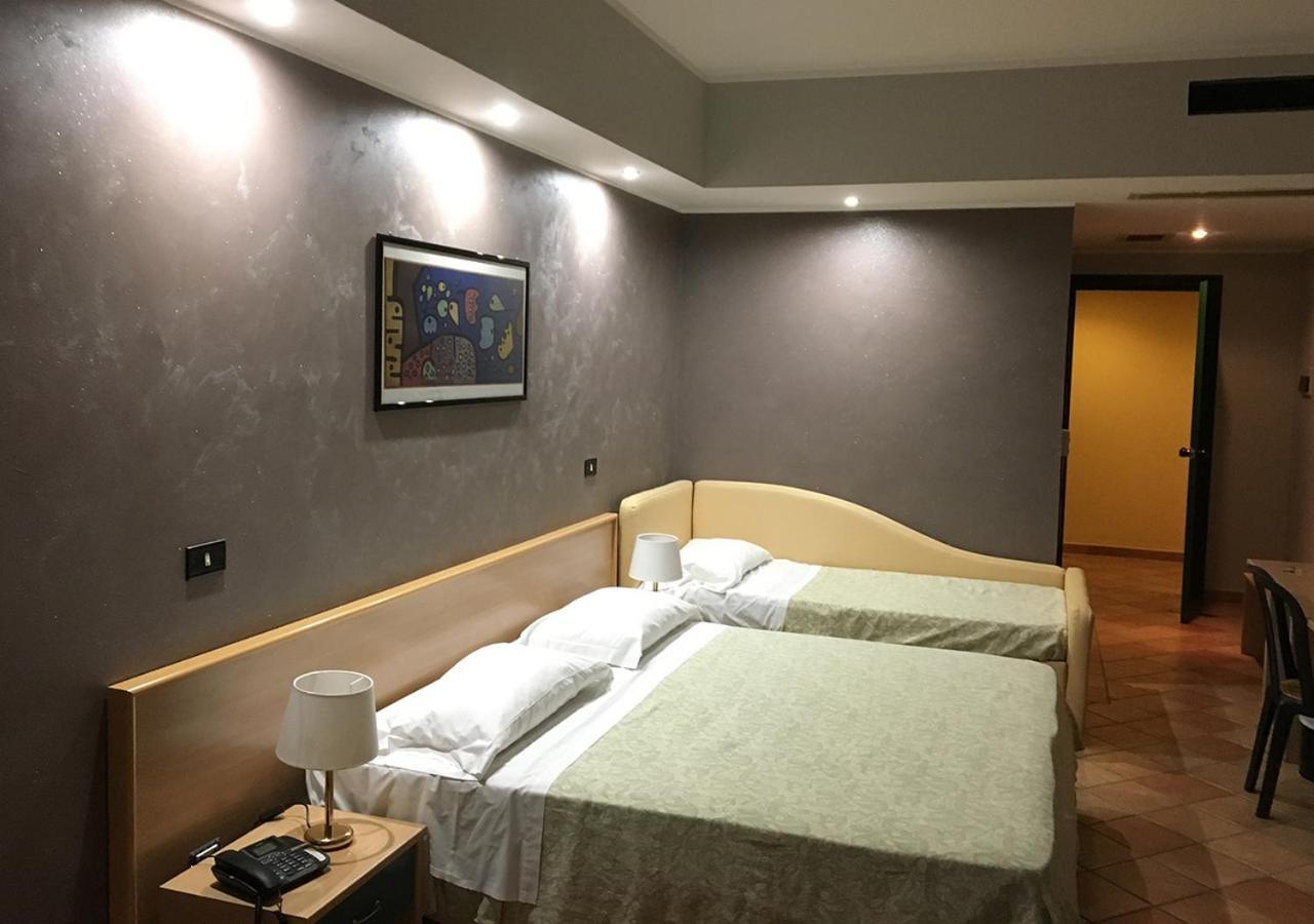 Hotel Federica Riace Marina Buitenkant foto