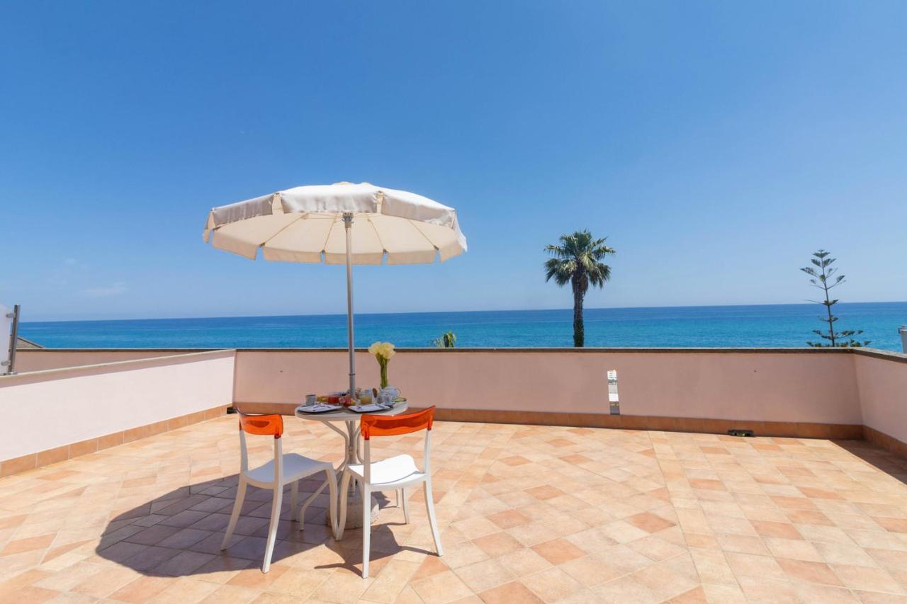 Hotel Federica Riace Marina Buitenkant foto