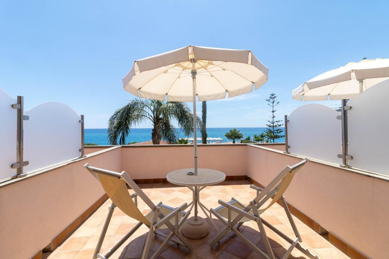Hotel Federica Riace Marina Buitenkant foto